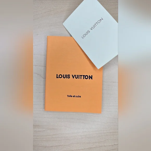 Louis Vuitton Tan Leather Bag Charm Luggage Tag with Gold Logo - Picture 2 of 5